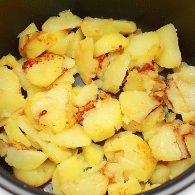 Жарено-печеная картошка в мультиварке