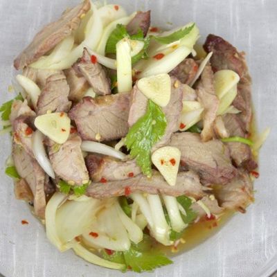 Салат шашлычный со свининой
