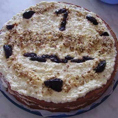 Блинчатый пирог с творогом, черносливом и грецкими орехами