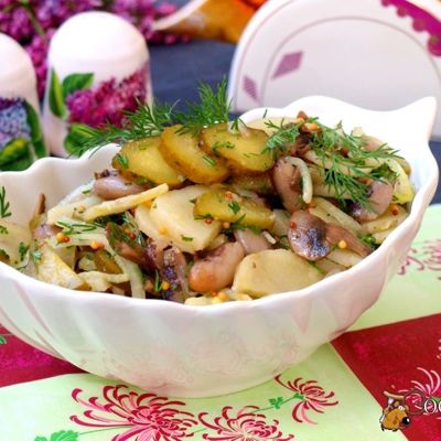 Картофельный салат с фасолью и шампиньонами