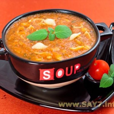 Томатный крем-суп с макаронами