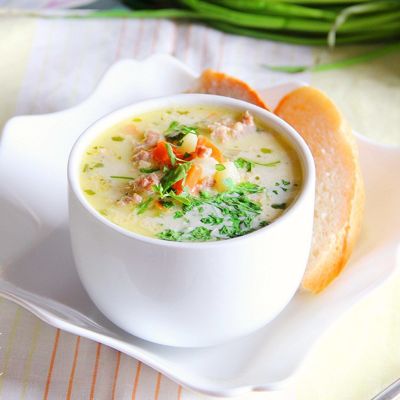 Сырный суп с фаршем и овощами