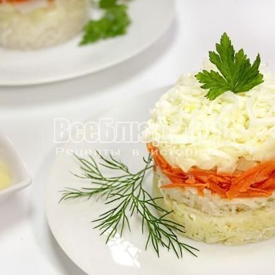 Японский салат с дайконом, морковкой и яйцом