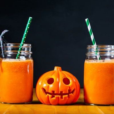 Рецепты на Хэллоуин: Морковно-яблочный смузи