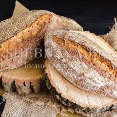 Цельнозерновой хлеб с солодом и злаками