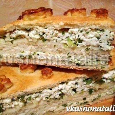Пирог с зеленью и брынзой