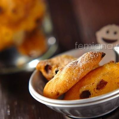 Итальянское печенье из кукурузной муки с изюмом и орехами