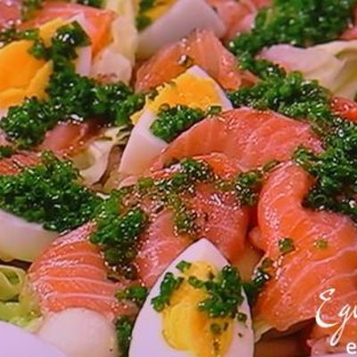 Салат с лососем и креветками
