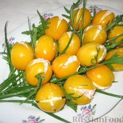 Закуска из помидоров Желтые тюльпаны