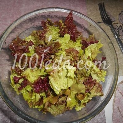 Легкий салат из салатных листьев