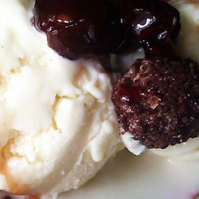 Рецепт домашнего мороженого Ванильные шарики
