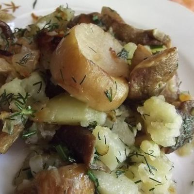 Картошка с белыми грибами