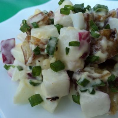 Салат картофельный с редисом