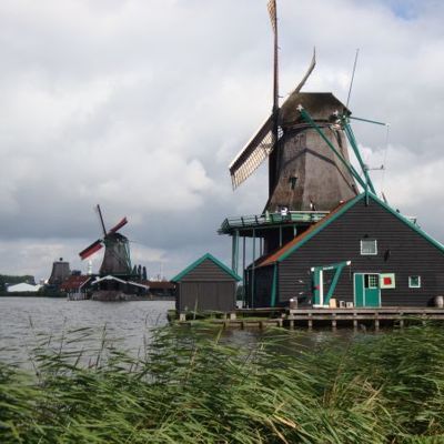 Страна тюльпанов, кломп и ветряных мельниц Заансе Сханс, Нидерланды