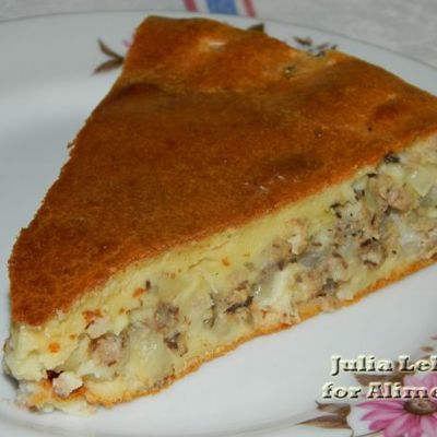 Пирог на сметанном тесте с картофелем и сардинами