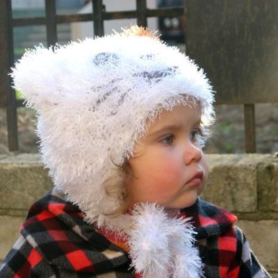 Пушистая шапочка ребенку