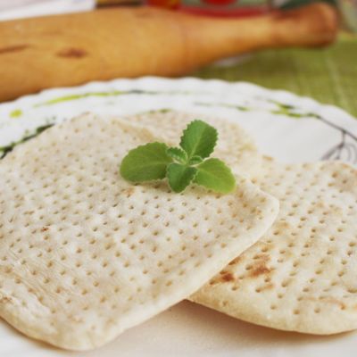 Традиционная еврейская маца быстрый и простой рецепт