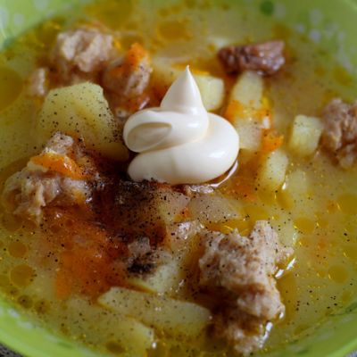 Вкусный сырный суп с соевым мясом