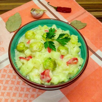 Простой и быстрый рецепт тушёной картошки с овощами