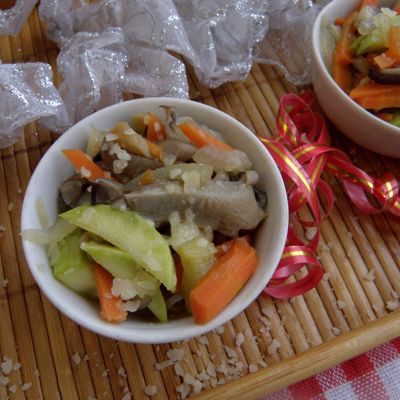 Новогодний рецепт салата с вешенками