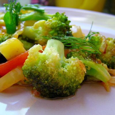 Брокколи с пряными овощами постные рецепты