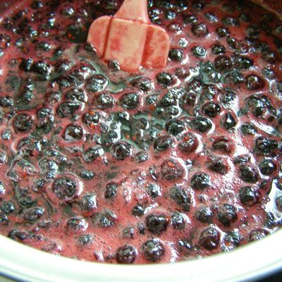 Рецепт осеннего варенья из черноплодной рябины