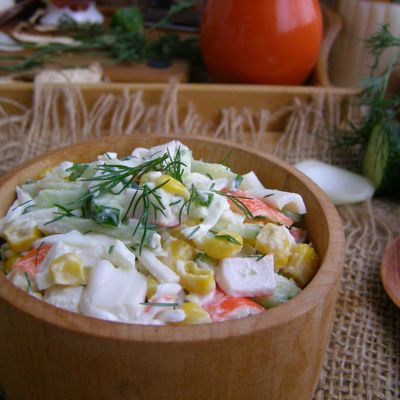 Вкусный и быстрый крабовый салат простейший рецепт