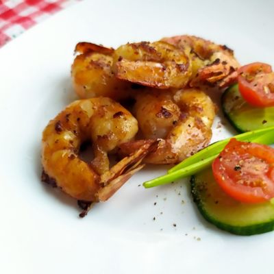 Креветки, вкусно замаринованные и поджаренные на сковороде: рецепт быстрого маринада