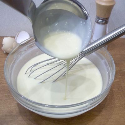 Как сделать вкусное тесто для блинов на молоке всего за 10 минут