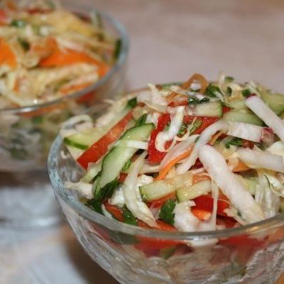Салат из капусты Витаминный