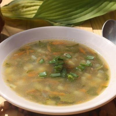 Суп из зеленой чечевицы и шпината