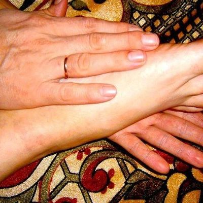 Как я боролась с грубой кожей на пятках