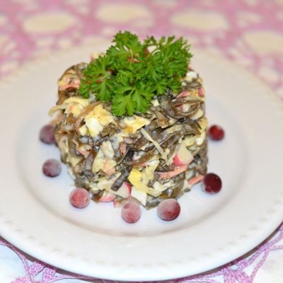 Салат с капустой и крабовыми палочками рецепт