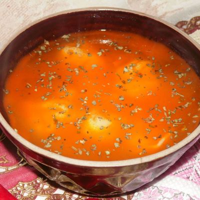 Острый суп с равиоли
