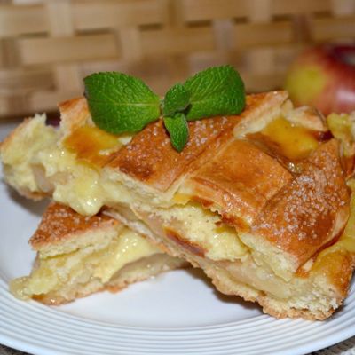 Яблочный пирог с заварным кремом