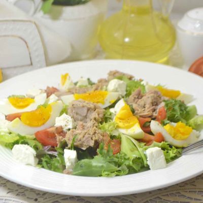 Вкуснейший салат с тунцом и помидорами черри - подробный рецепт