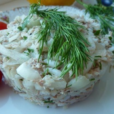 Рыбный салат с рисом