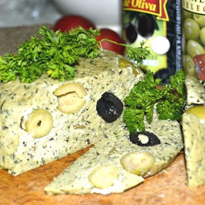 Оливковый домашний сыр