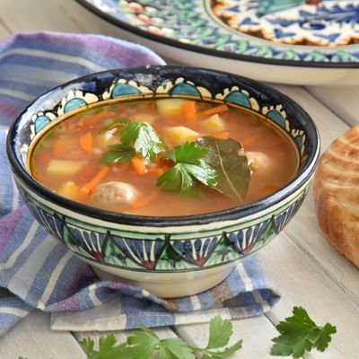 Маства с фрикадельками - наваристый узбекский суп