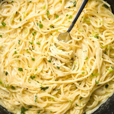 Спагетти с сыром на курином бульоне - ужин за 20 минут
