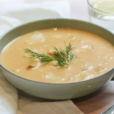 Сырный суп с овощами и ветчиной