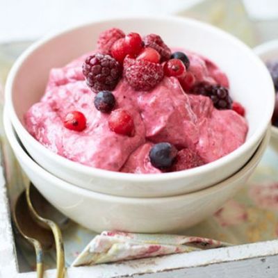 Идеальный десерт - ягодный йогурт менее чем за 5 минут