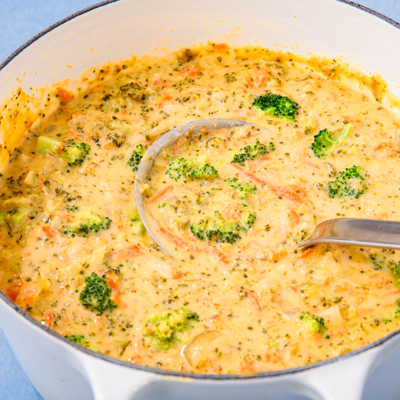 Сырный суп с брокколи и овощами: вкусный и сытный