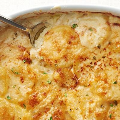Праздничный картофельный гратен с луком - просто и со вкусом