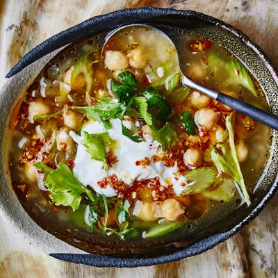 Идеальное первое блюдо - суп из нута и сельдерея