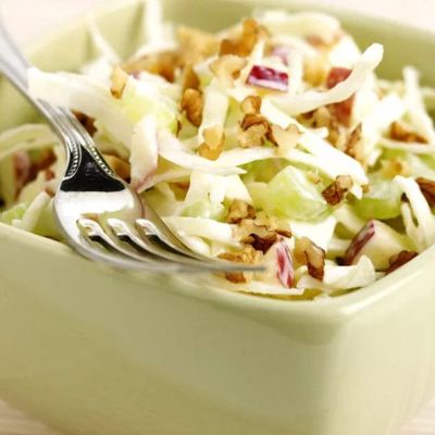 Вальдорфский салат с финиками - быстро, вкусно, полезно