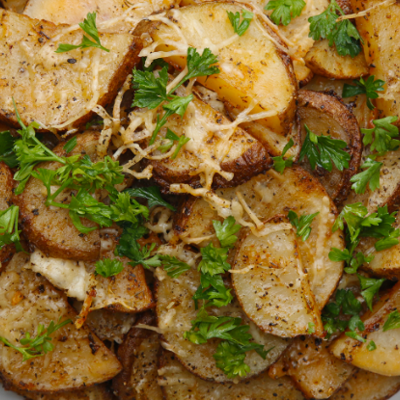 Как вкусно запечь картошку - с паприкой и сыром