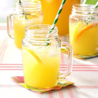 Безалкогольный апельсиновый лимонад для новогодней вечеринки