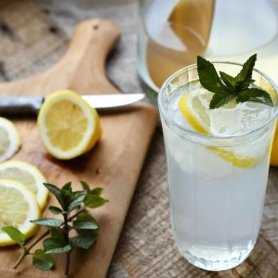 Самый простой рецепт лимонада из трёх ингредиентов