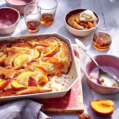 Ленивый персиковый пирог - очень простой и вкусный десерт